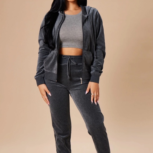 Grey Tracksuit - Picture 1 of 9